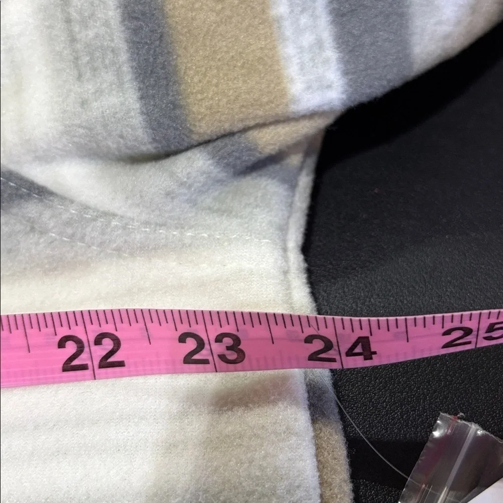 Mountain & Isles Button-Up Soft Fleece Shacket,Warm,chest pockets,eyeglass wipe